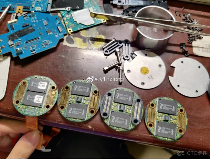 拆解飞机黑匣子，看看内部构造、PCB及芯片！_人工智能_27